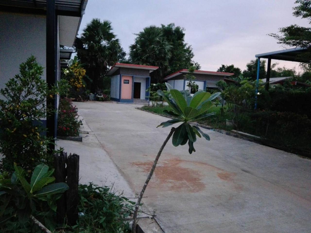 Nangrong Garden Home Exterior photo